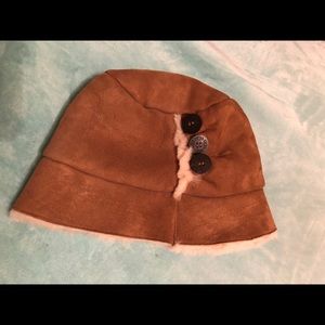 Ugg hat, nwot, authentic